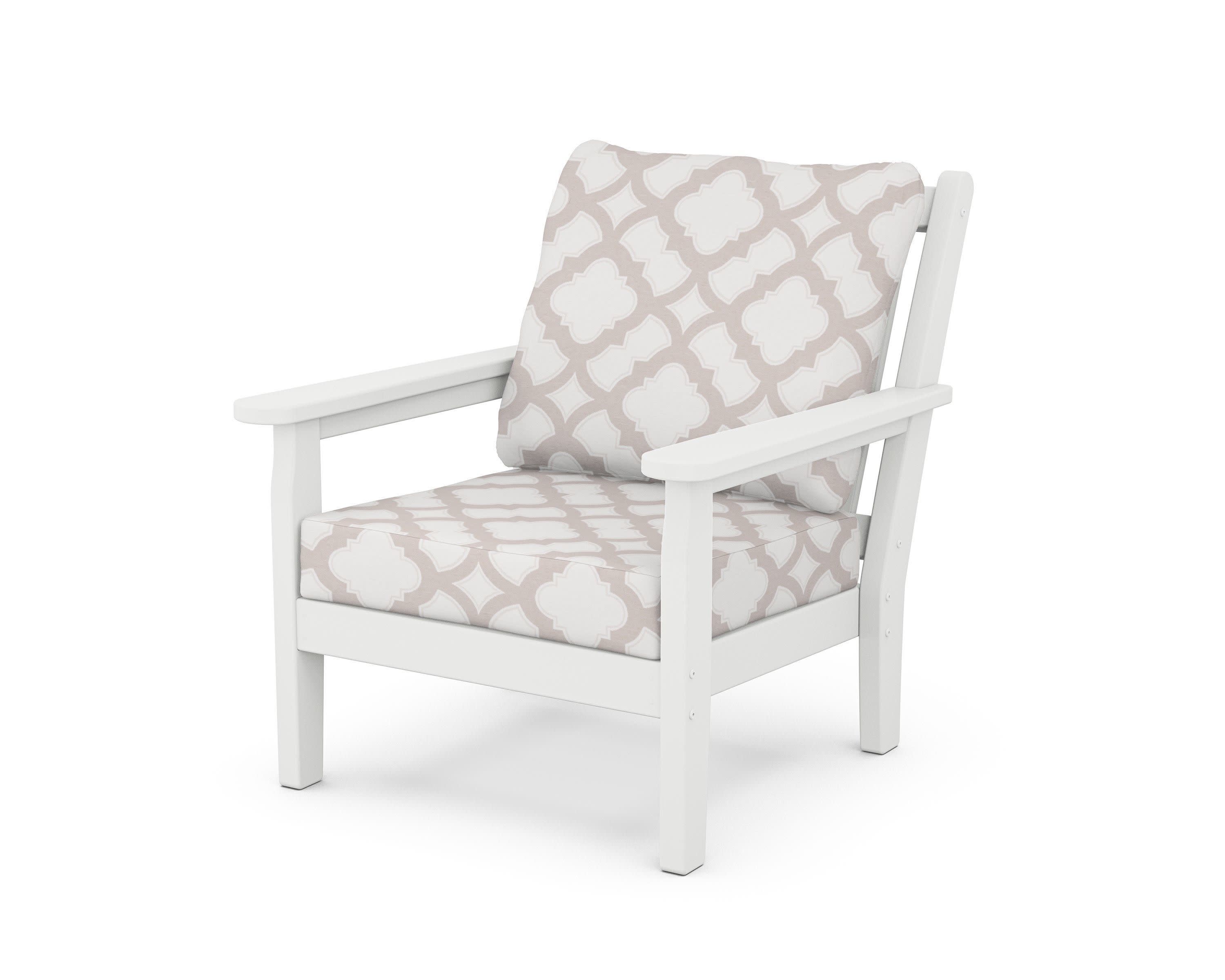 Chippendale Deep Seating Chair in White / Trellis Dune Burlap