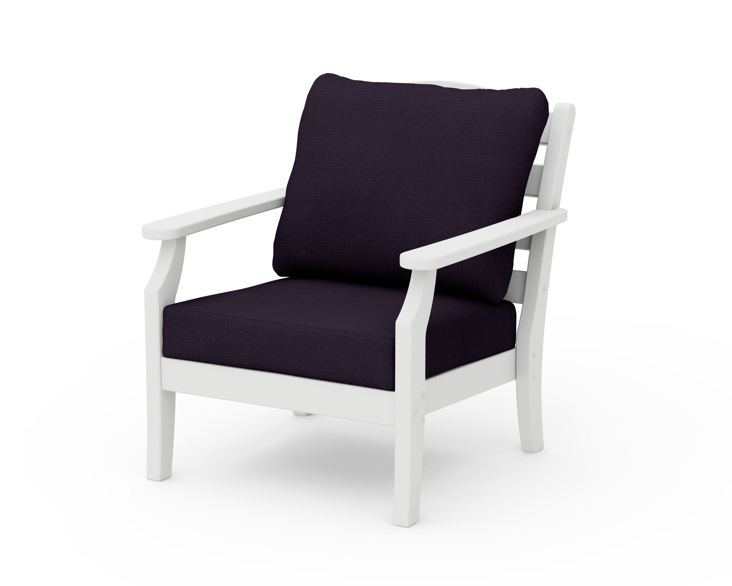 Savannah Deep Seating Chair in White / Navy Linen