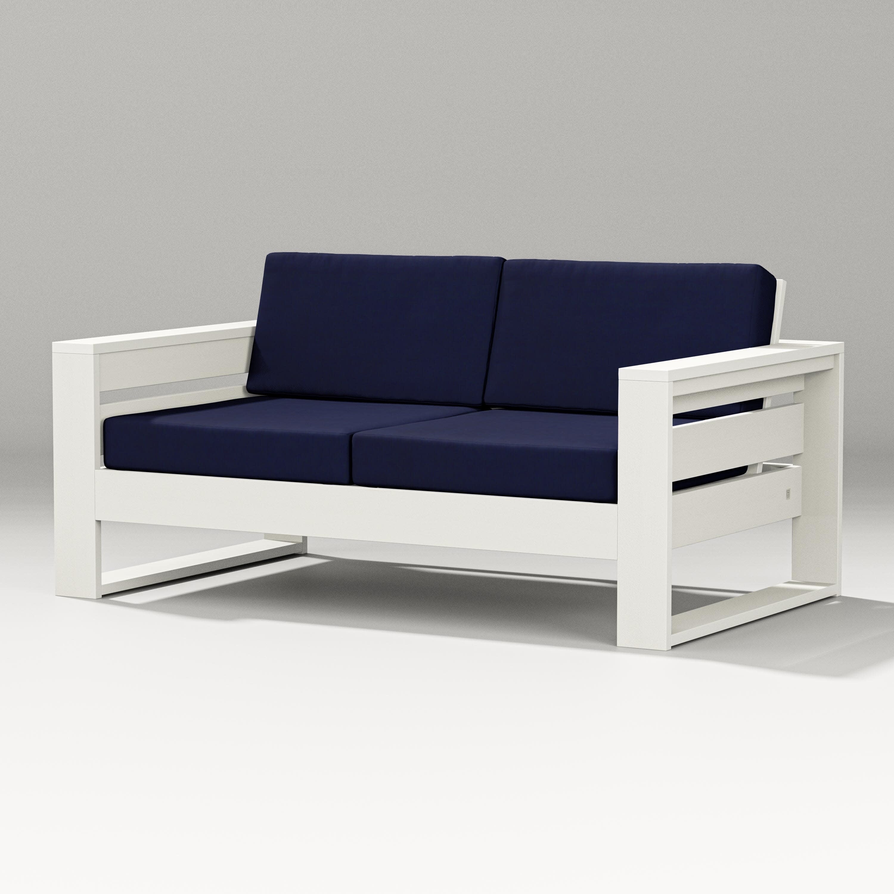 Latitude Loveseat in Vintage White / Navy