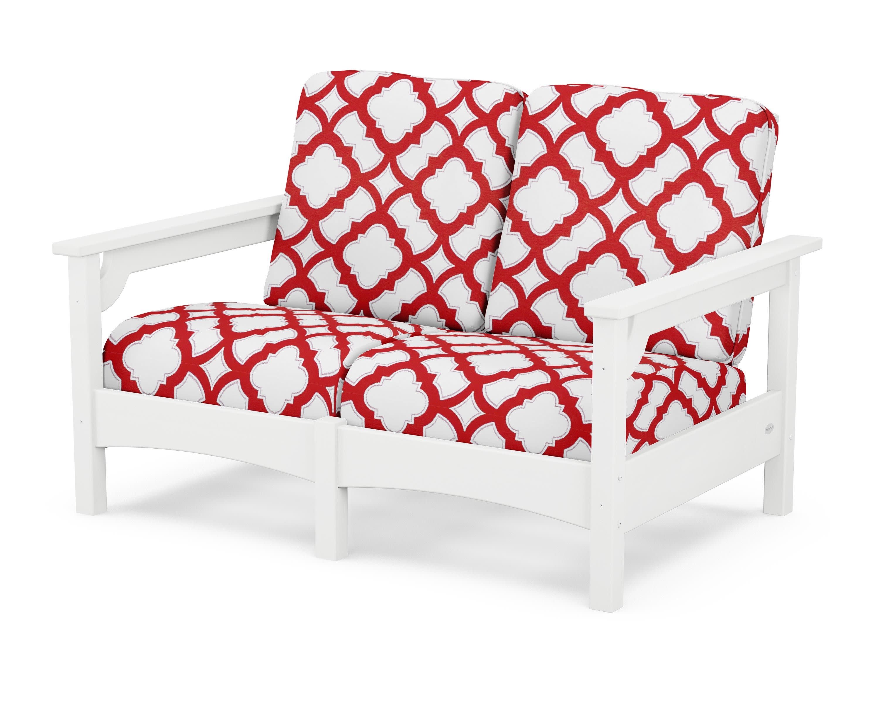 Club Loveseat in White / Trellis Crimson