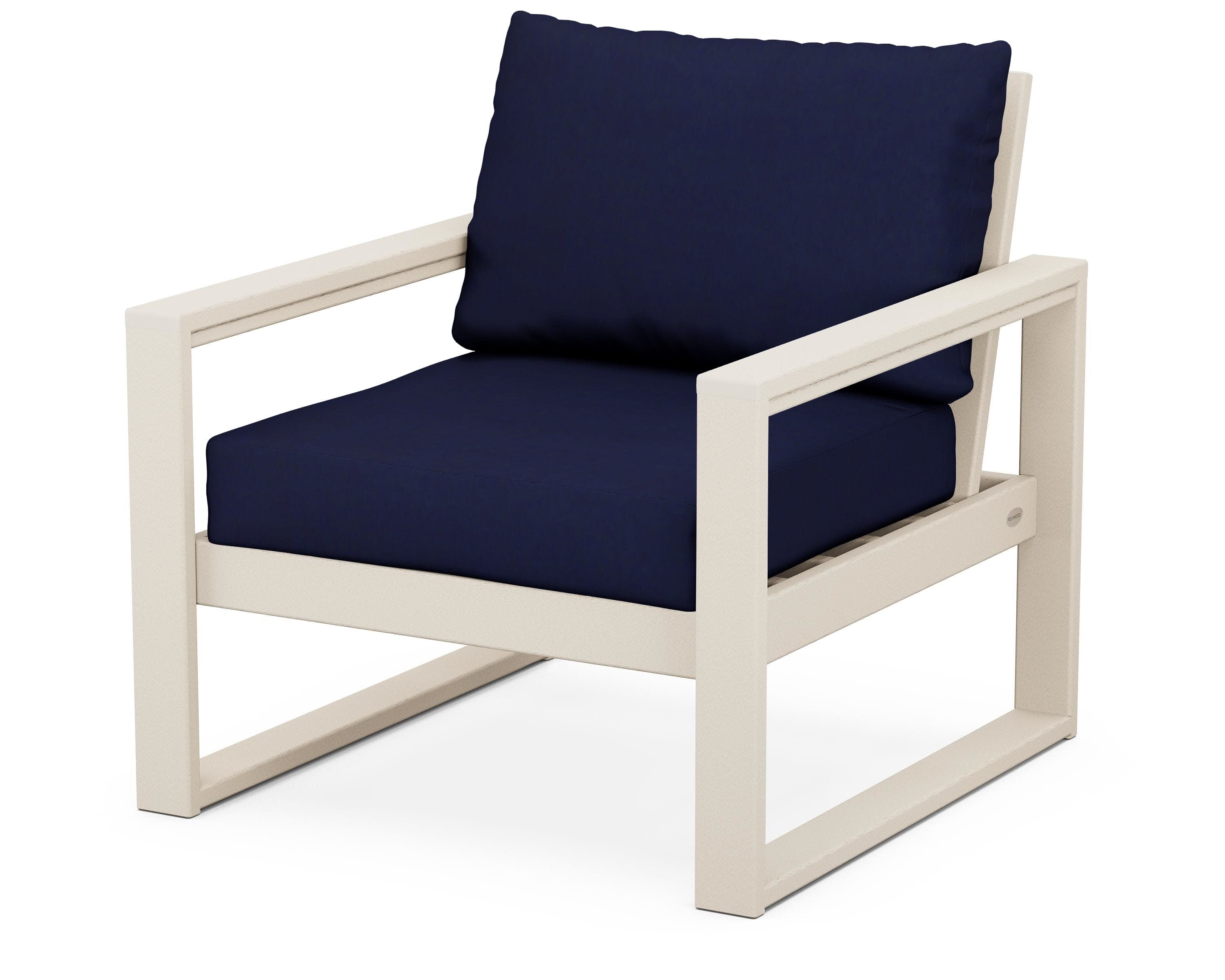 EDGE Club Chair in Sand / Navy