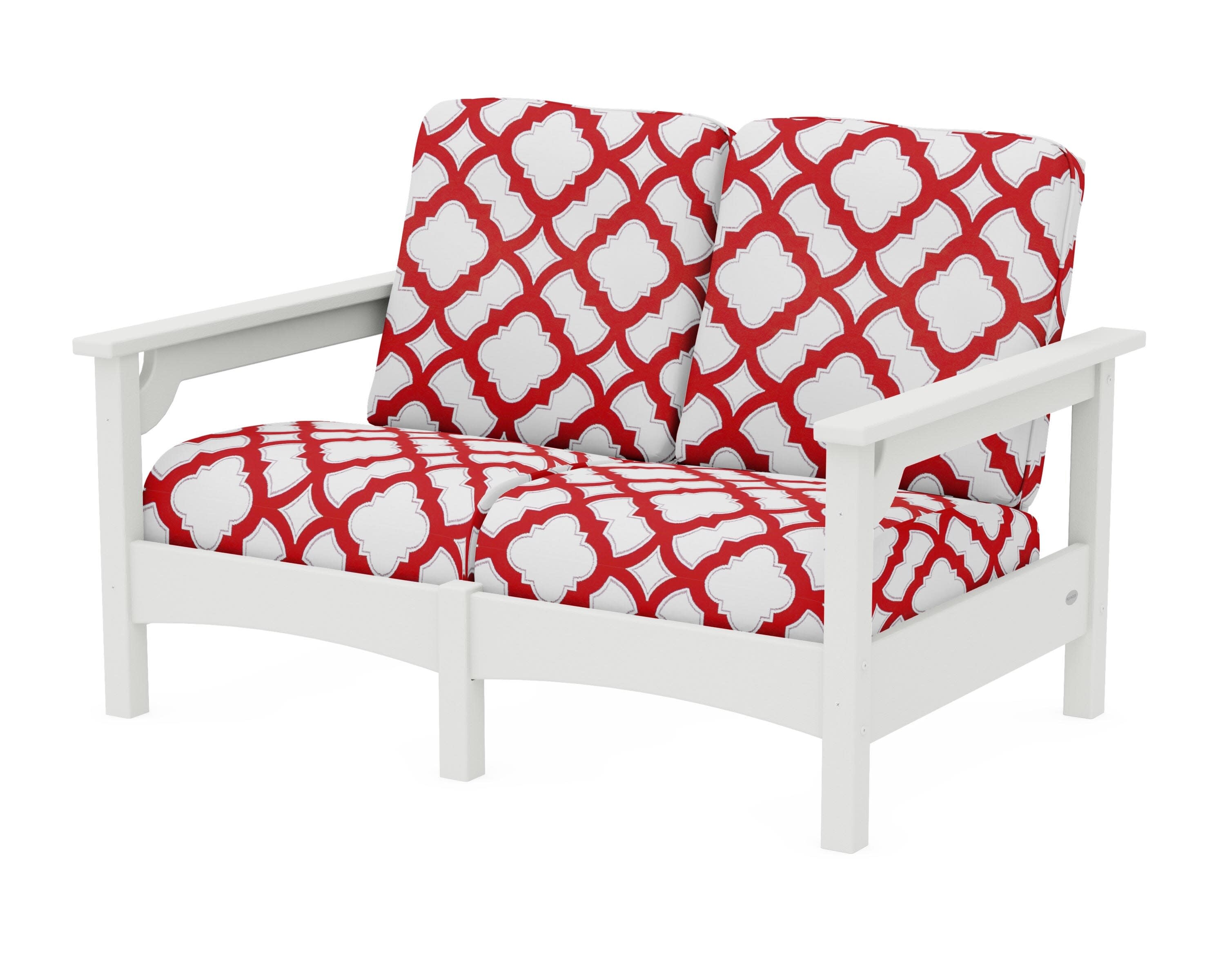 Club Loveseat in Vintage White / Trellis Crimson
