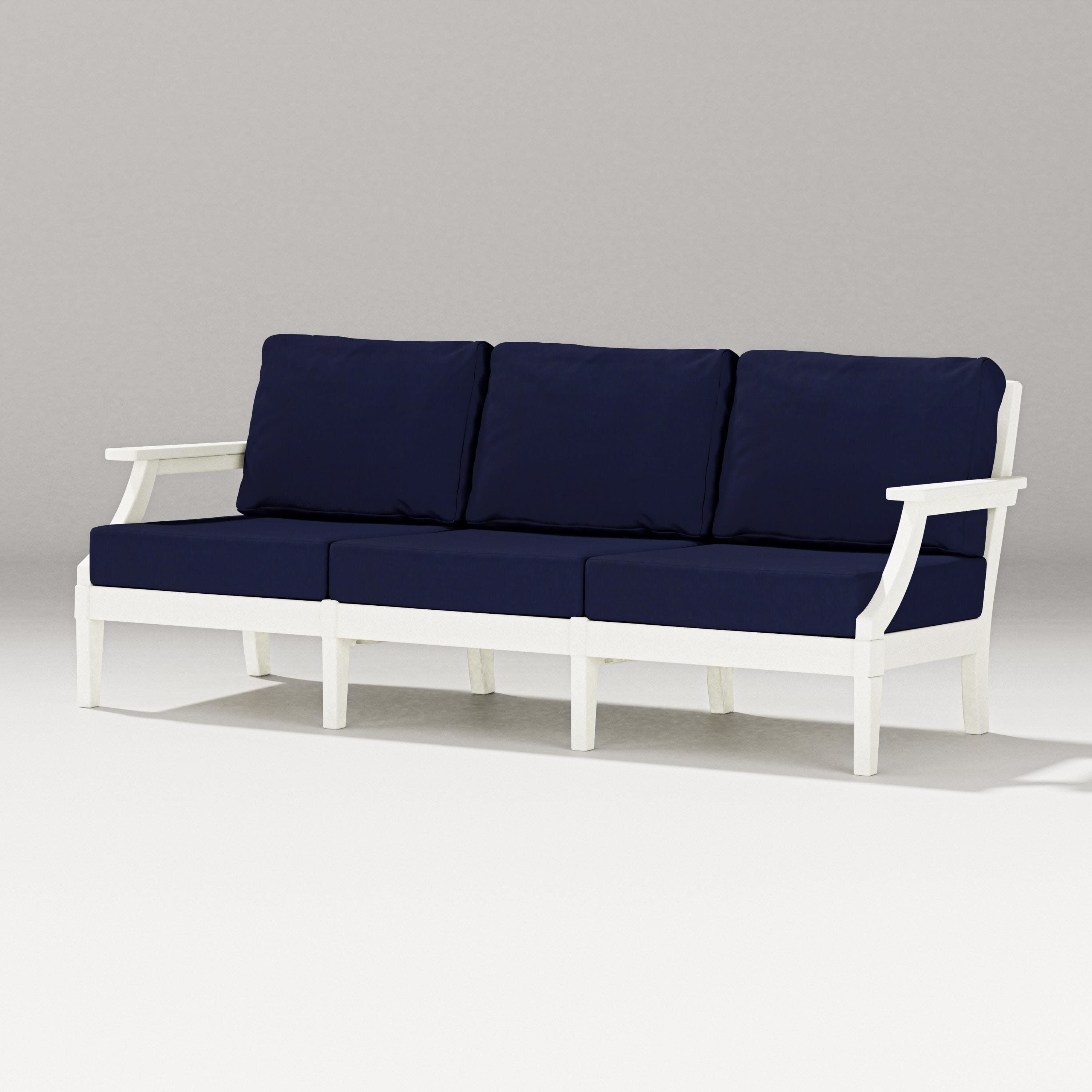 Estate Sofa in Vintage White / Navy
