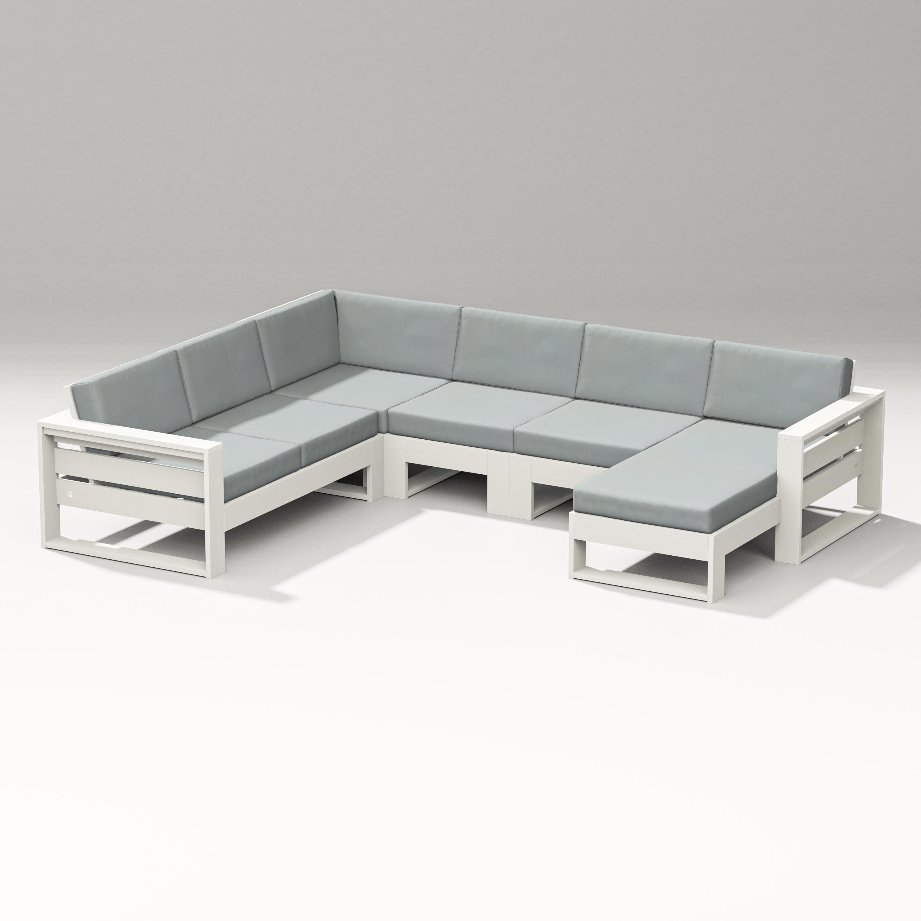 Latitude Corner Sectional with Right Chaise in Vintage White / Spa