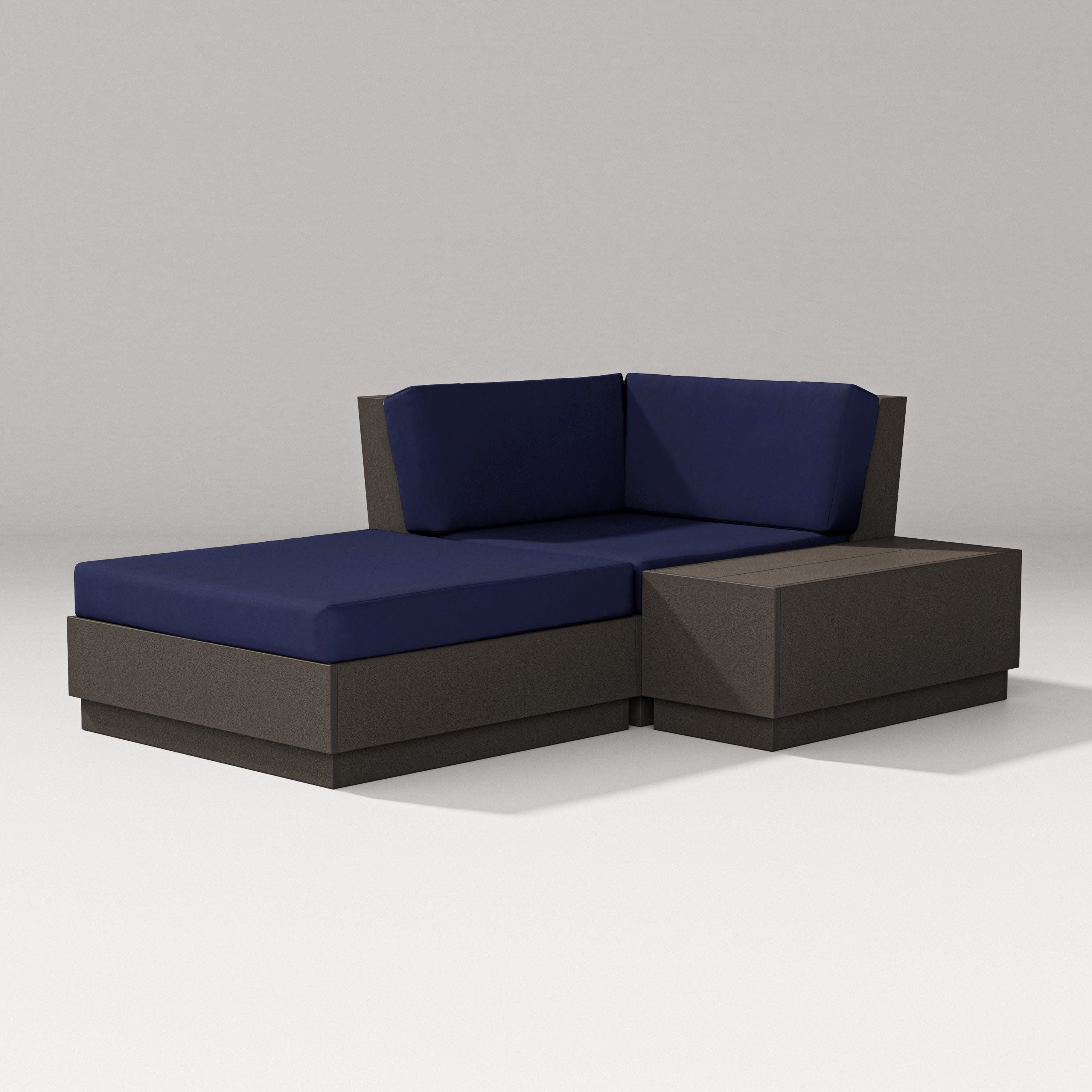 Elevate Corner Chaise in Vintage Coffee / Navy