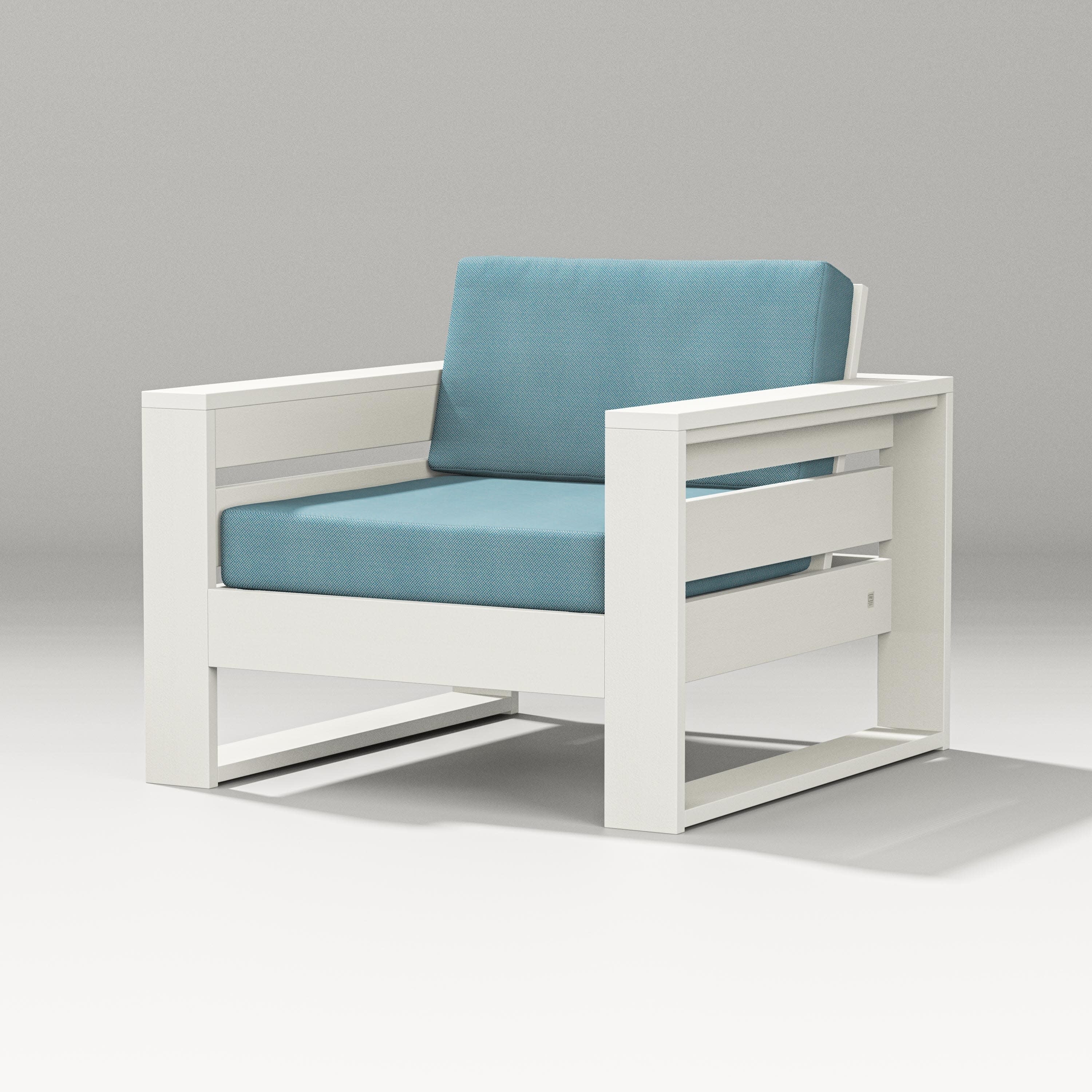 Latitude Lounge Chair in Vintage White / Lattice Sky Blue