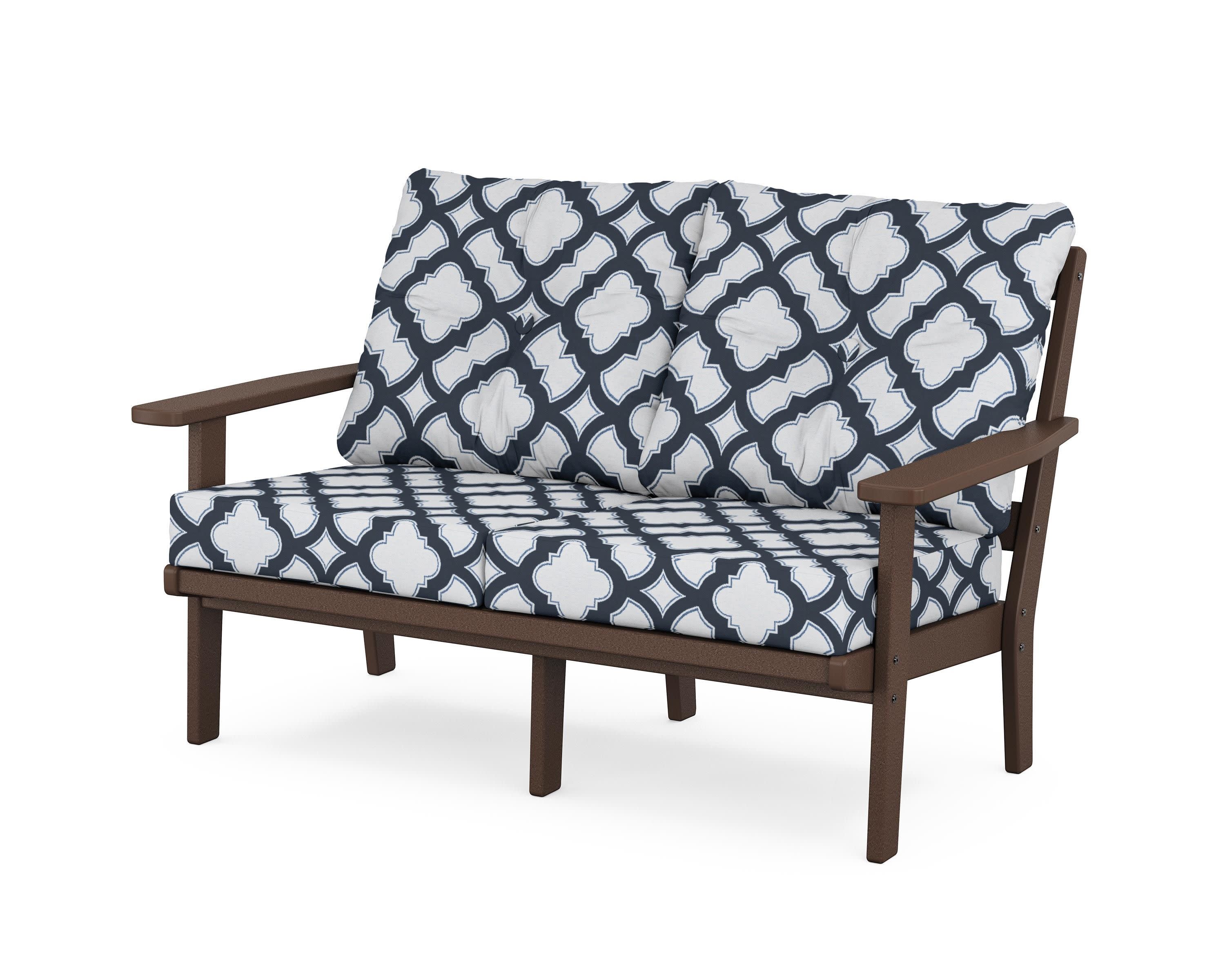 Oxford Deep SeatingLoveseat in Mahogany / Trellis Marine Indigo