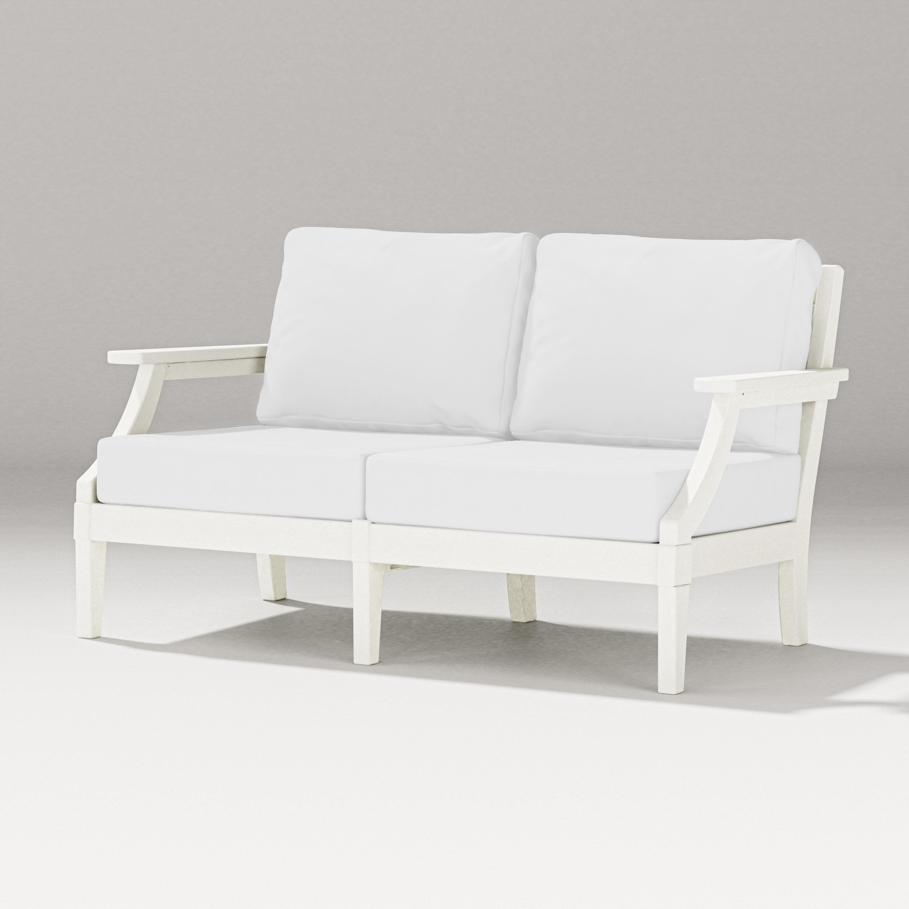 Estate Loveseat in Vintage White / Natural