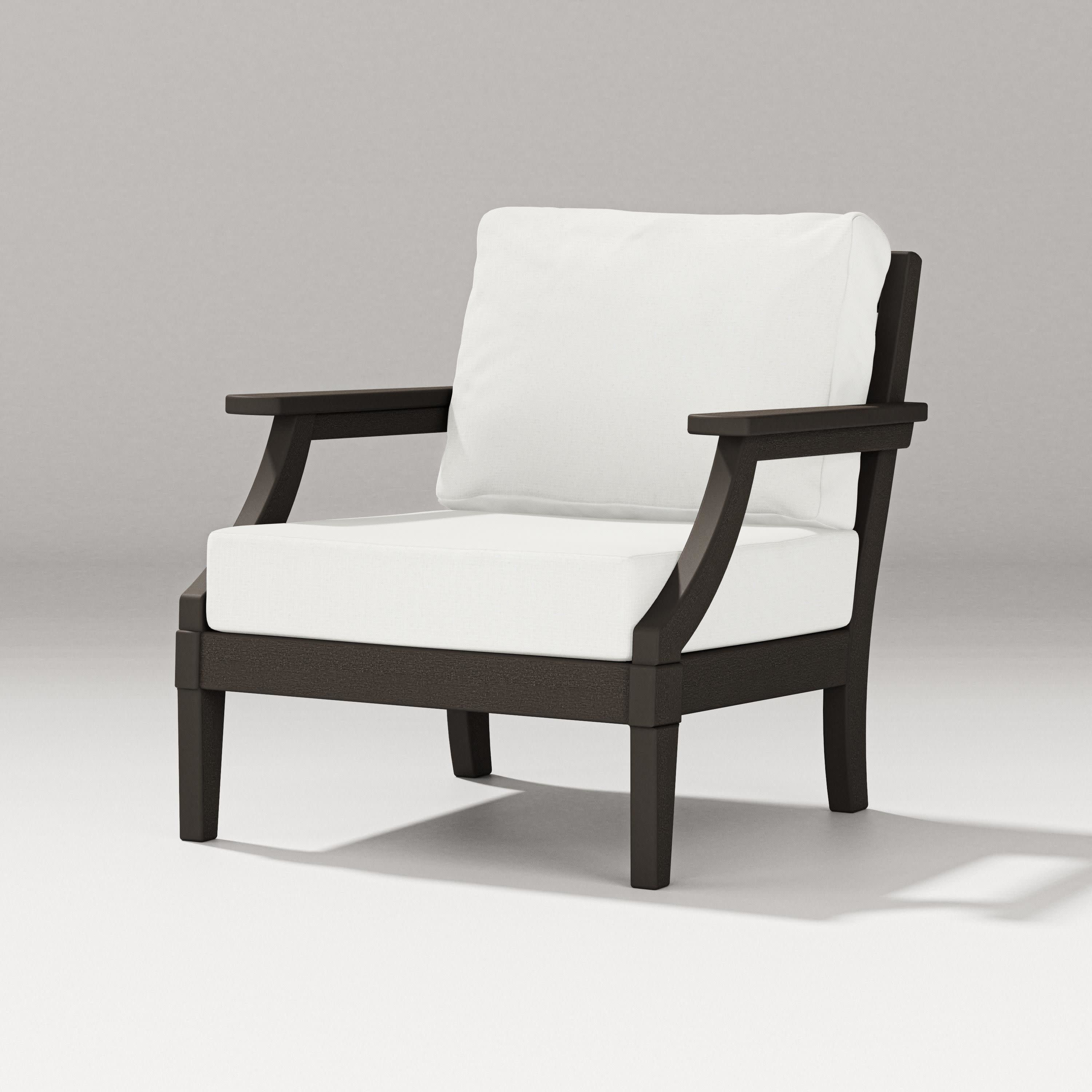 Estate Lounge Chair in Vintage Coffee / Natural Linen