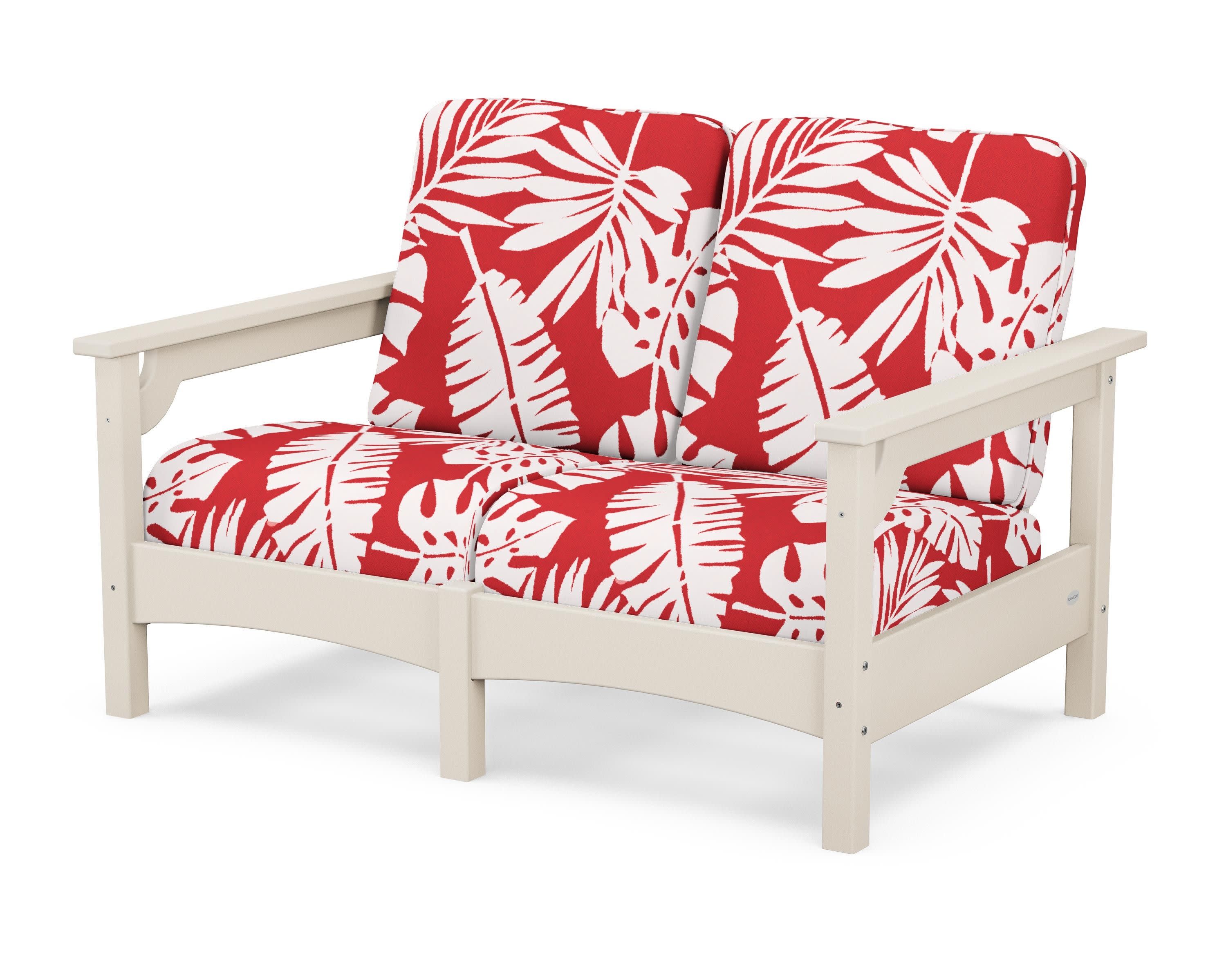 Club Loveseat in Sand / Leaf Crimson