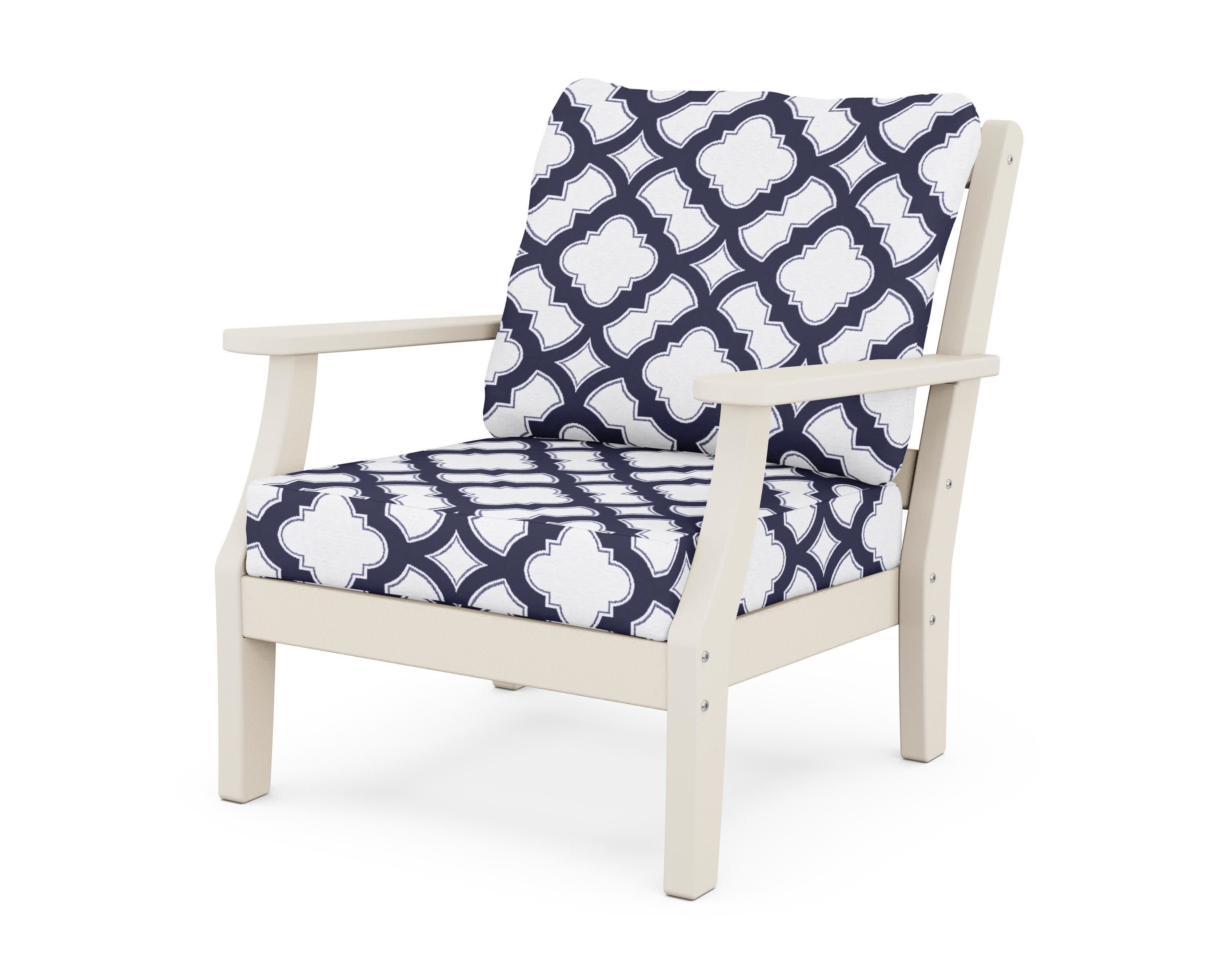 Chinoiserie Deep Seating Chair in Sand / Trellis Navy