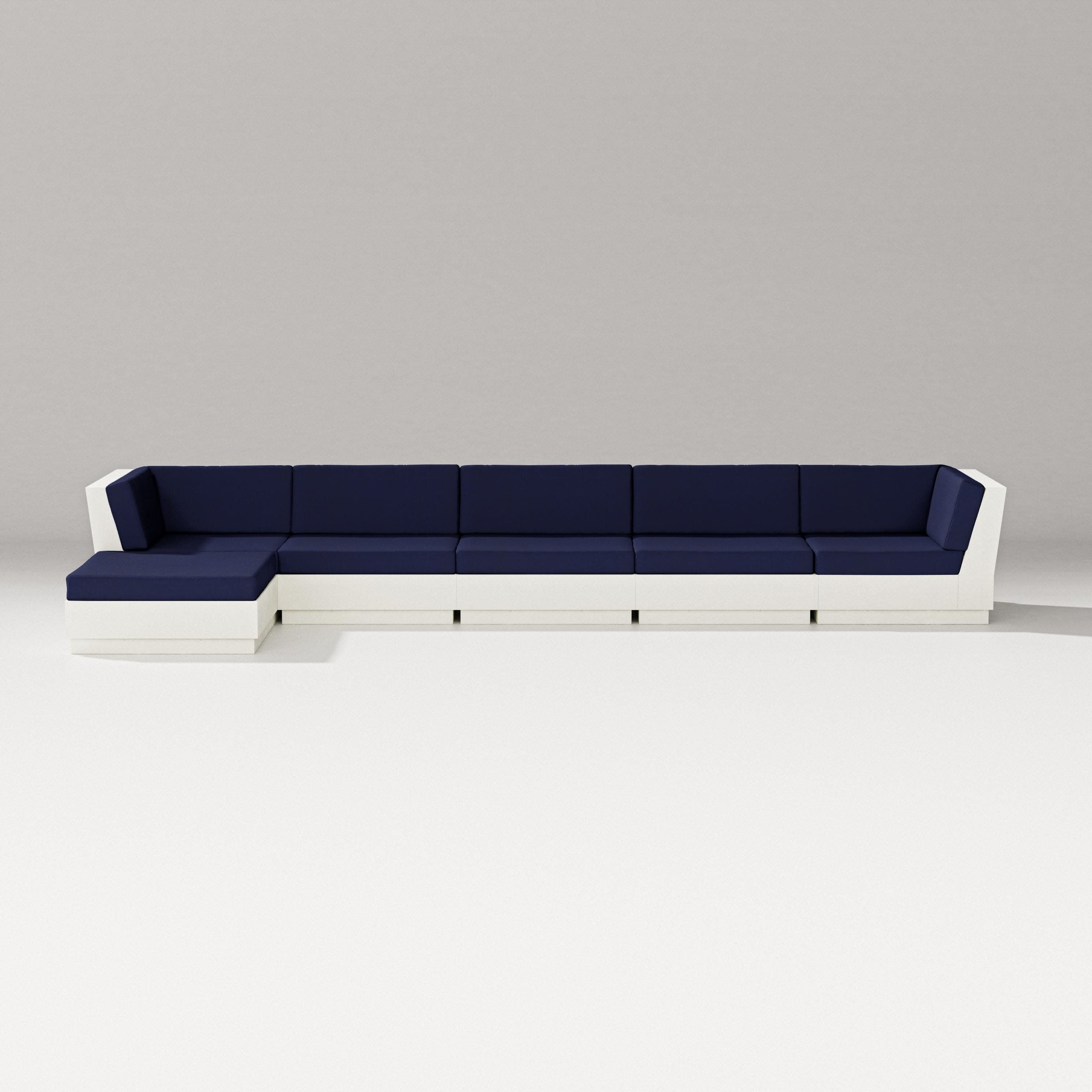 Elevate 6-Piece Chaise Sectional in Vintage White / Navy