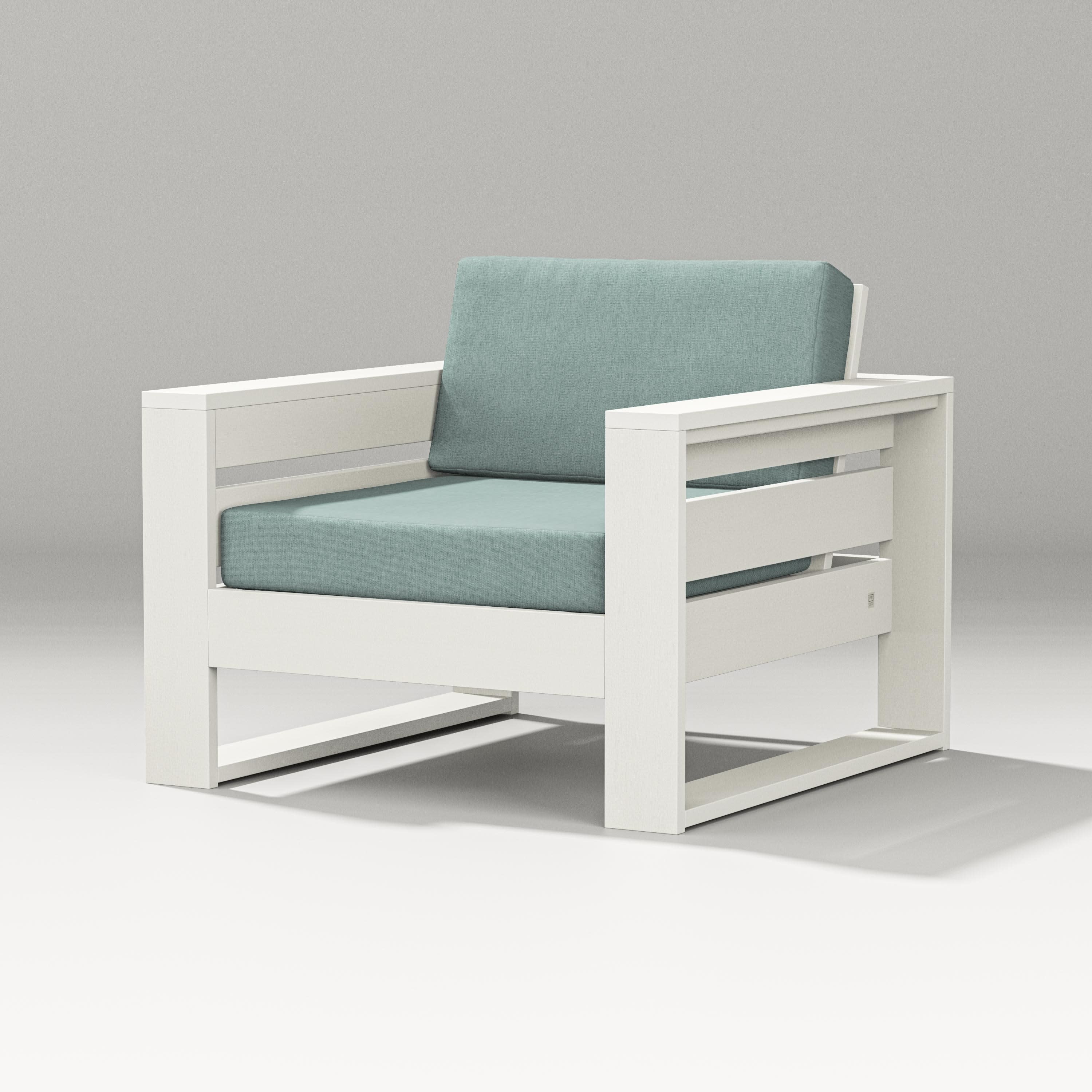 Latitude Lounge Chair in Vintage White / Glacier Spa
