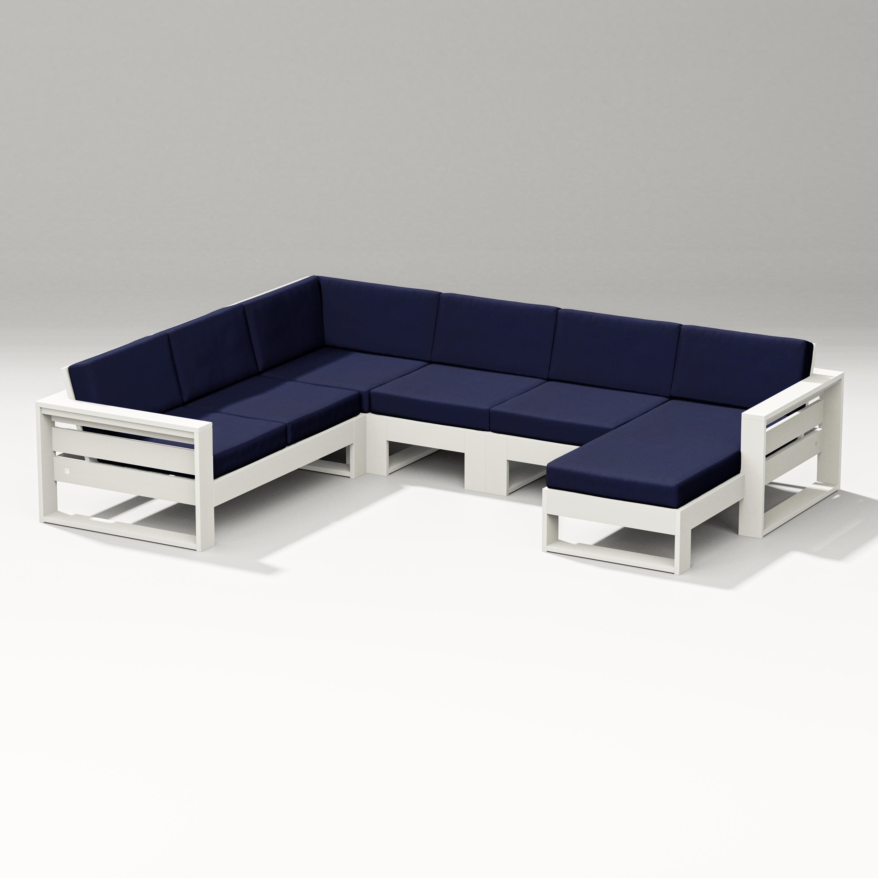 Latitude Corner Sectional with Right Chaise in Vintage White / Navy