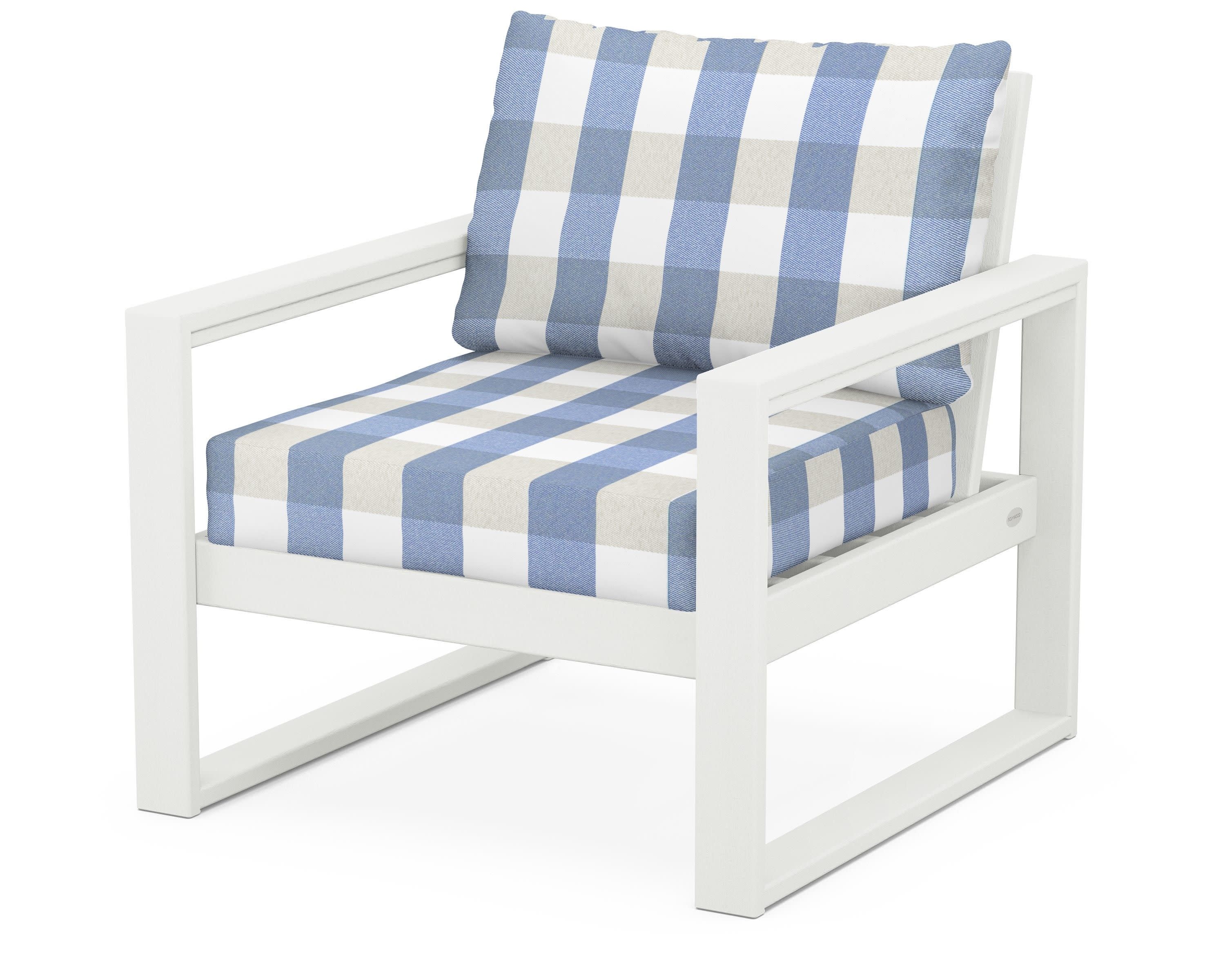 EDGE Club Chair in Vintage White / Buffalo Plaid Sky Blue