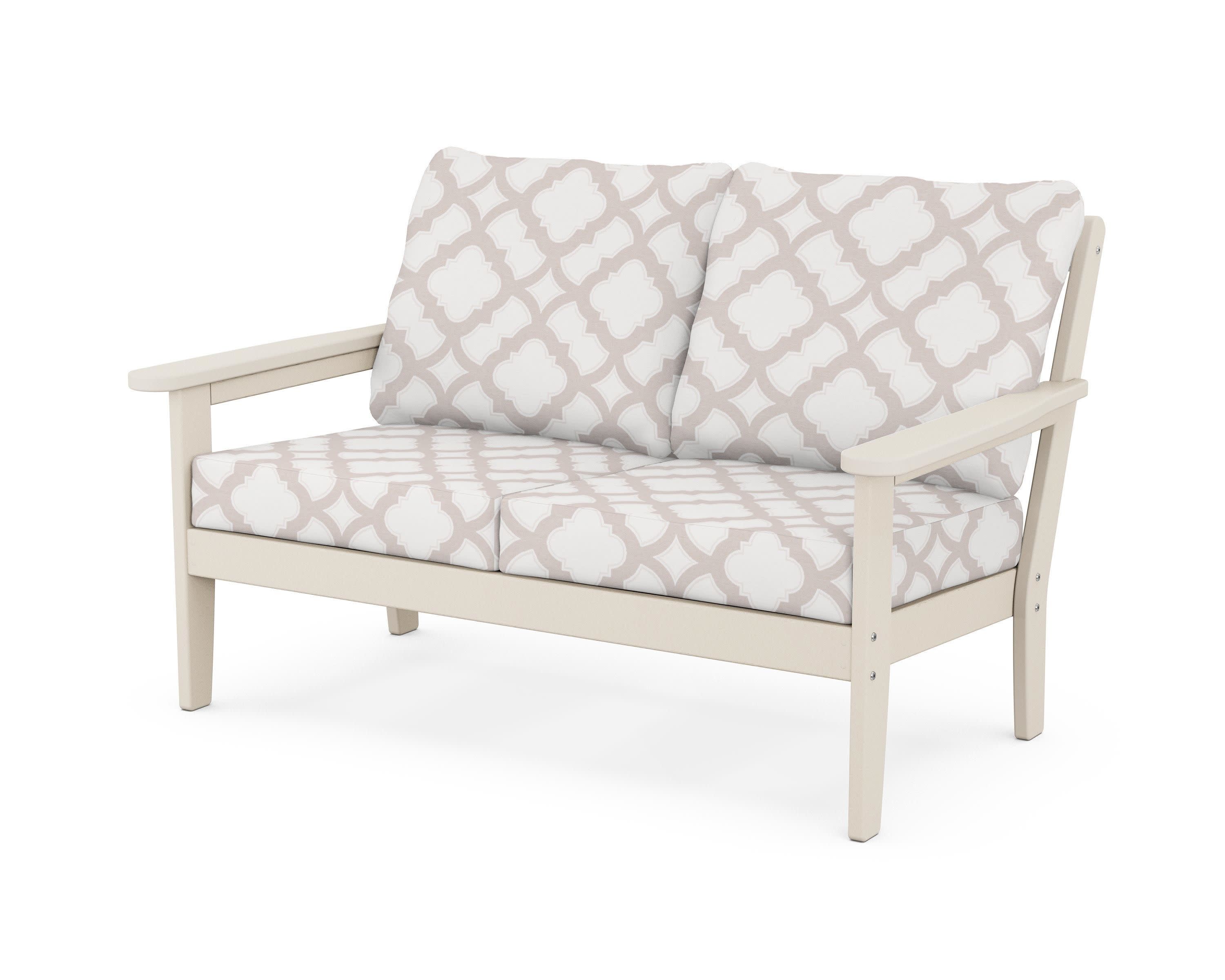 Cottage Deep Seating Loveseat in Sand / Trellis Dune Burlap