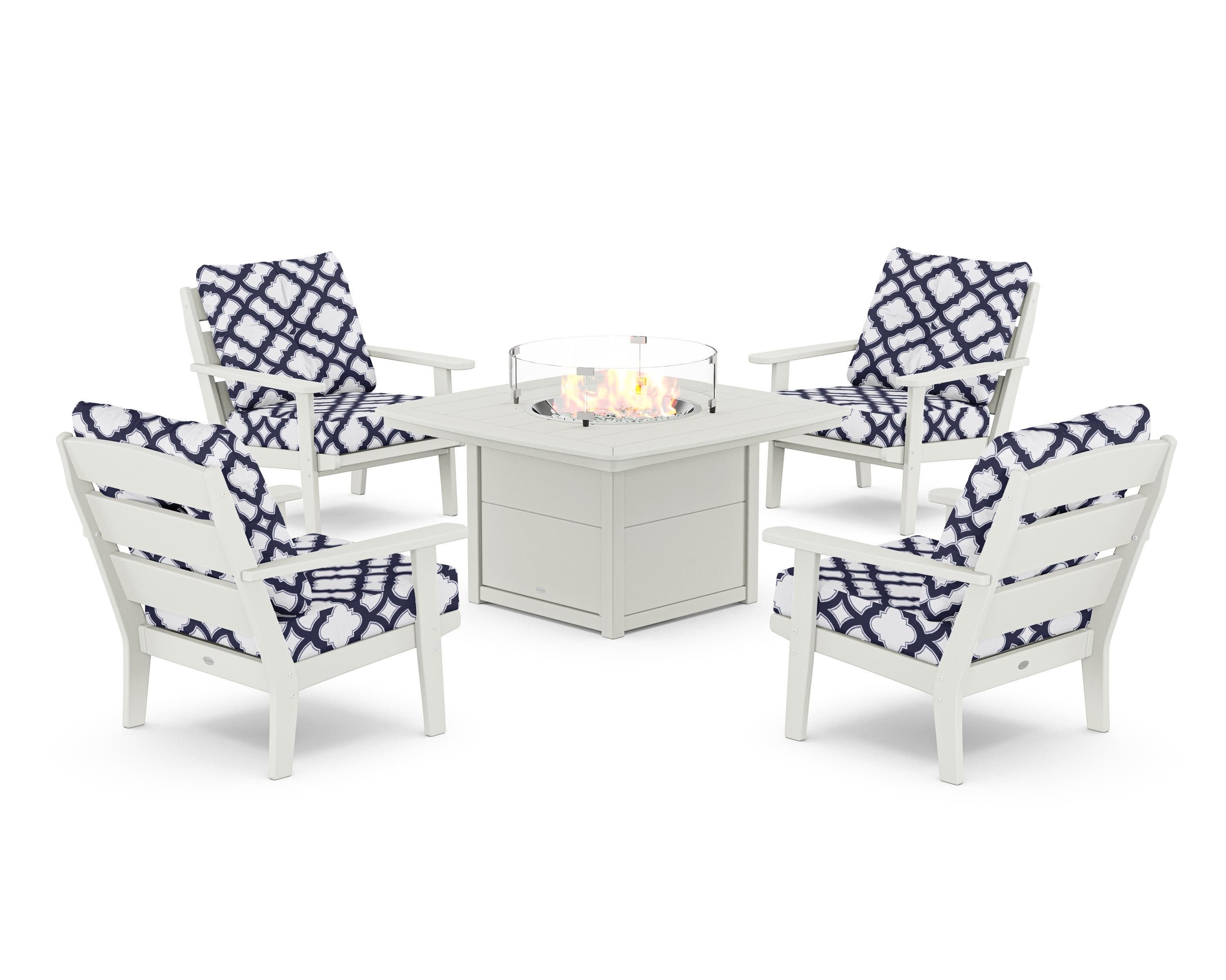 Lakeside 5-Piece Deep Seating Set with Nautical Fire Pit Table in Vintage White / Trellis Navy
