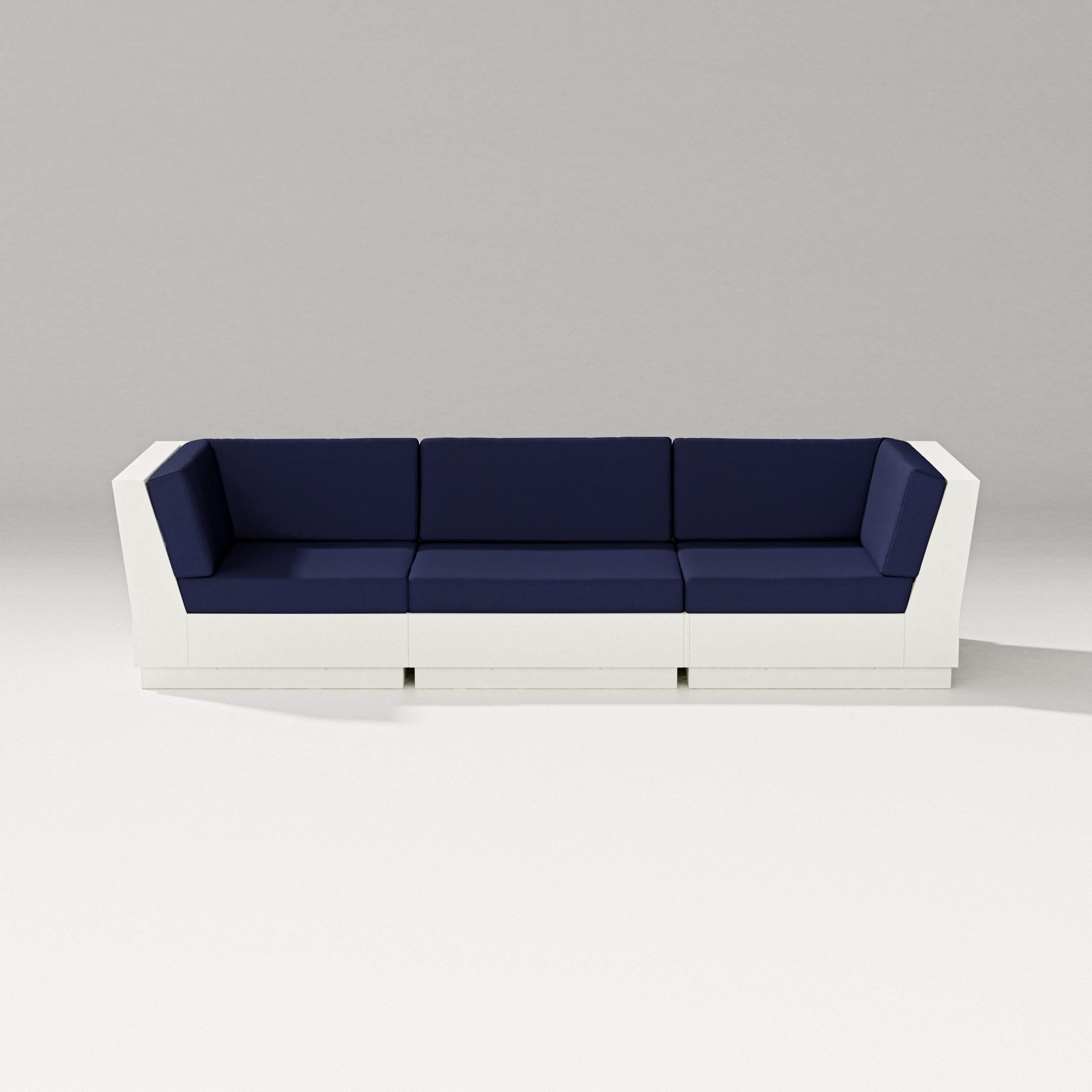 Elevate Sofa Sectional in Vintage White / Navy