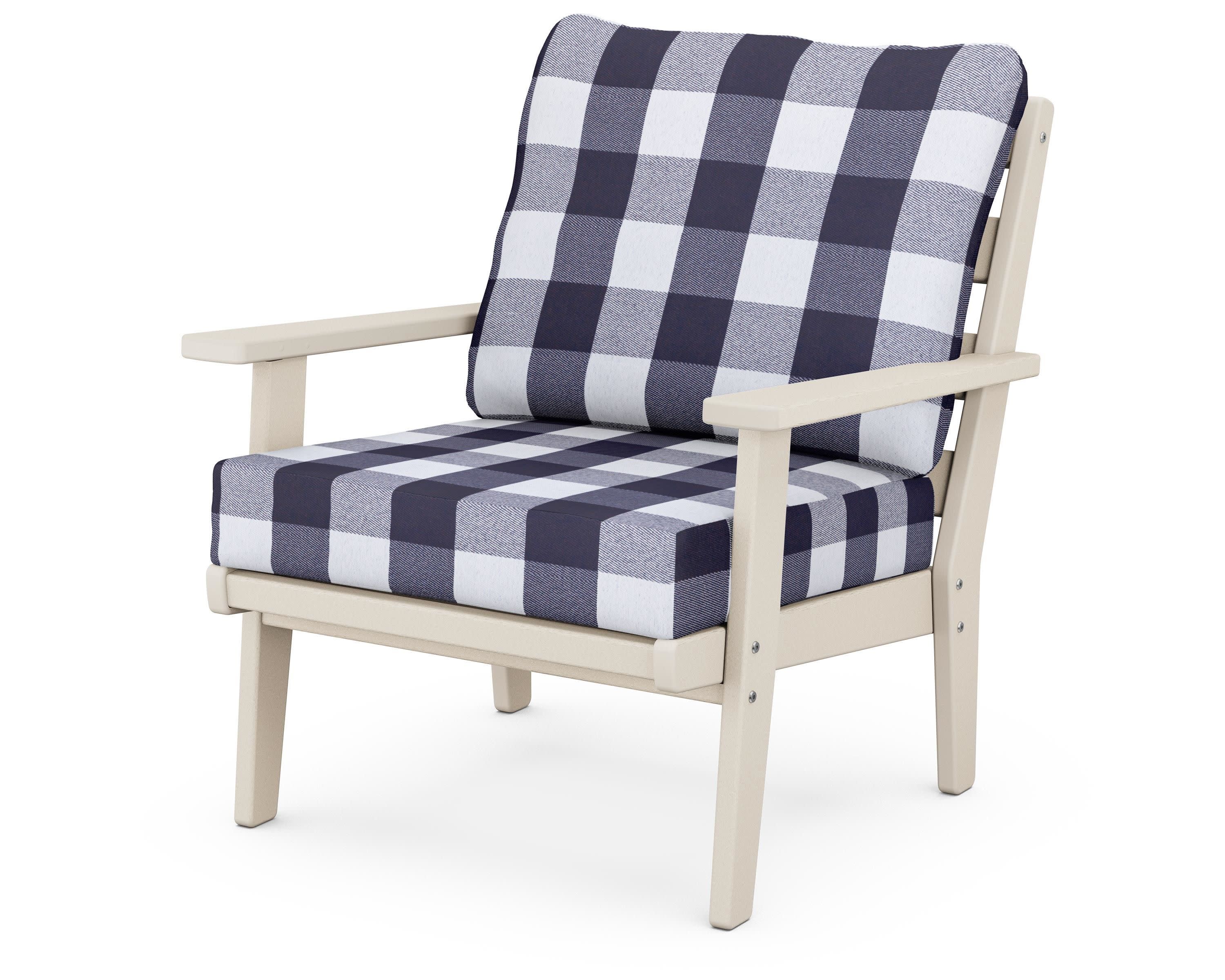 Grant Park Deep Seating Chair in Sand / Buffalo Plaid Navy
