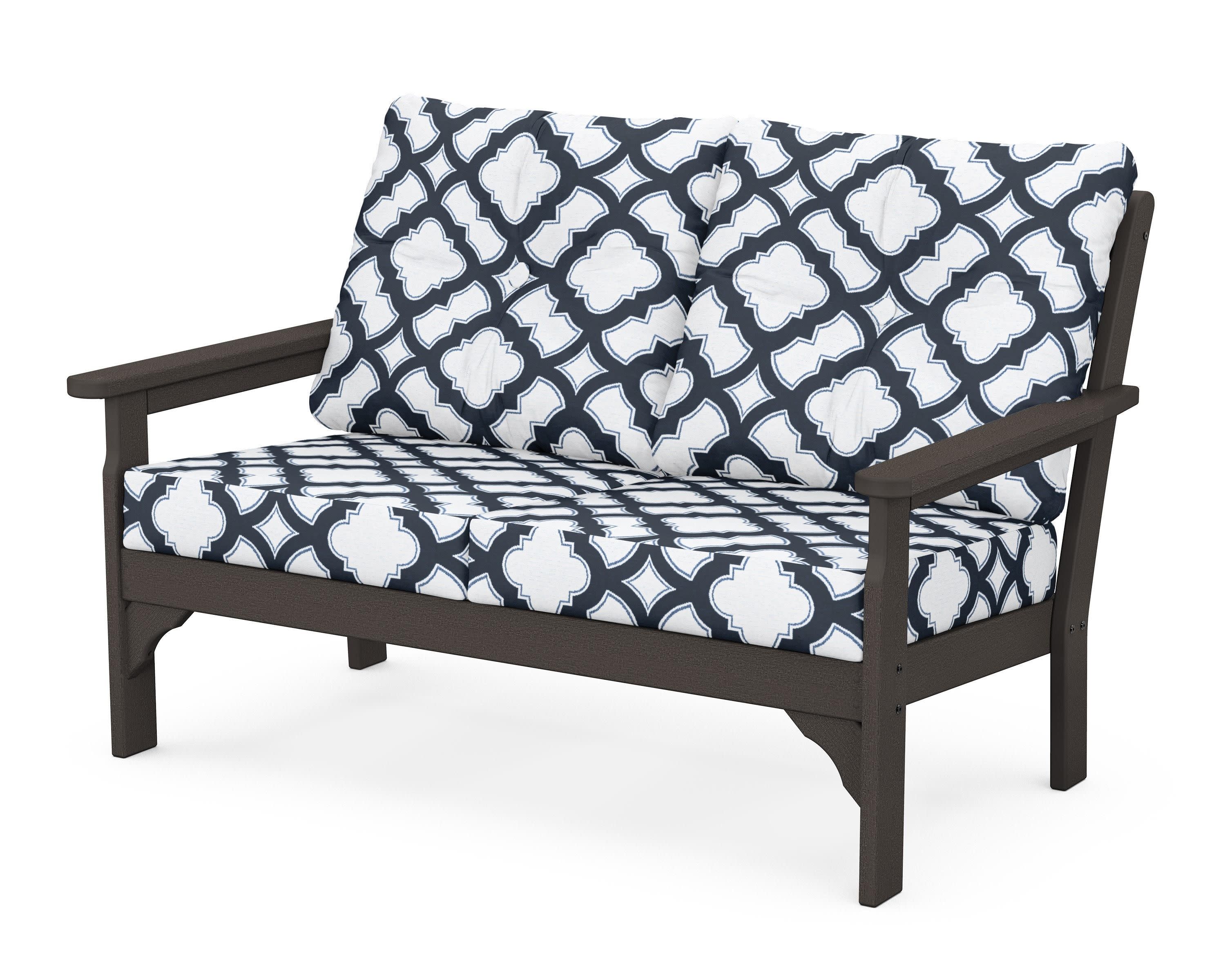 Vineyard Deep Seating Loveseat in Vintage Coffee / Trellis Marine Indigo