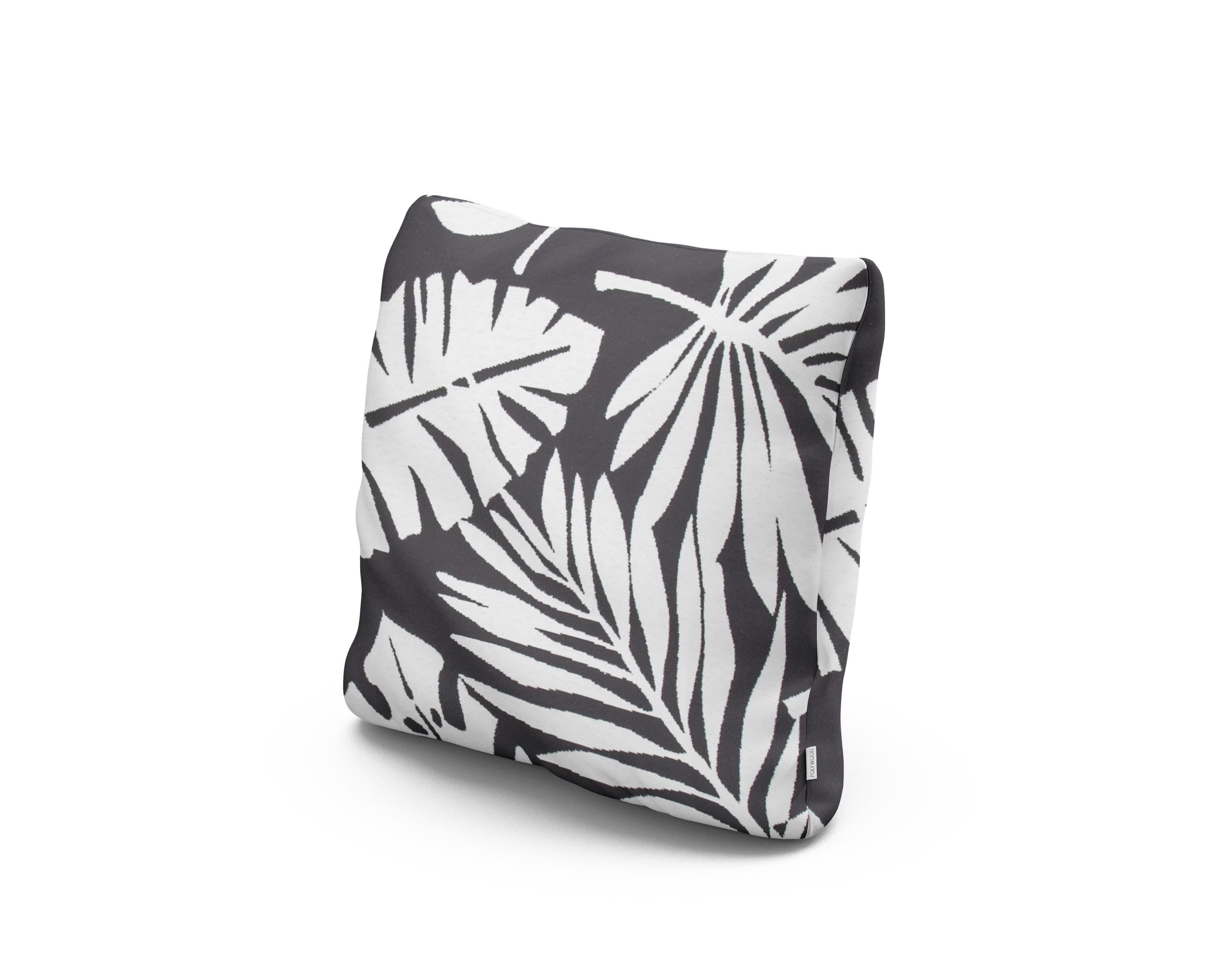 16" Outdoor Throw Pillow in Leaf Carbon