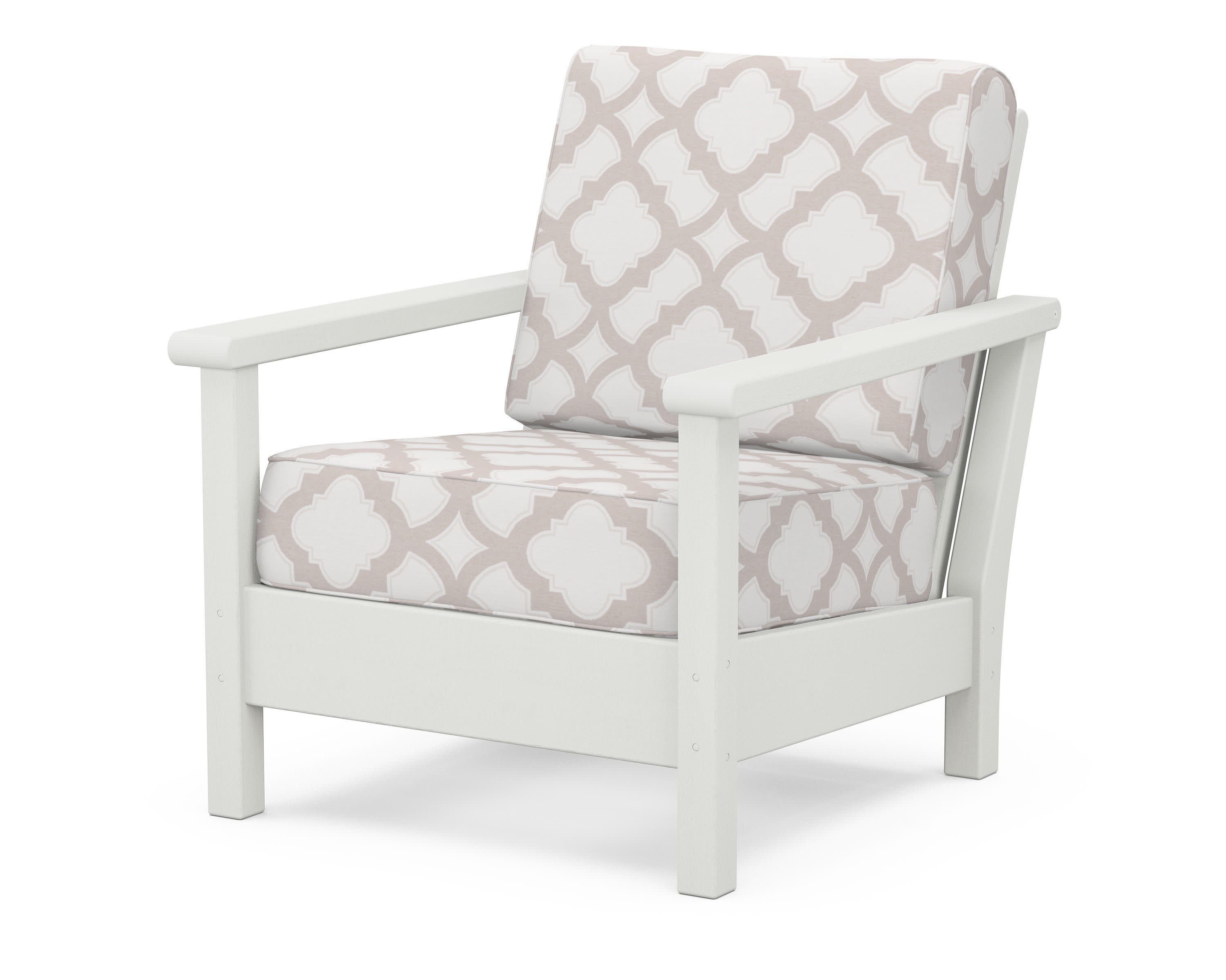 Harbour Deep Seating Chair in Vintage White / Trellis Dune Burlap