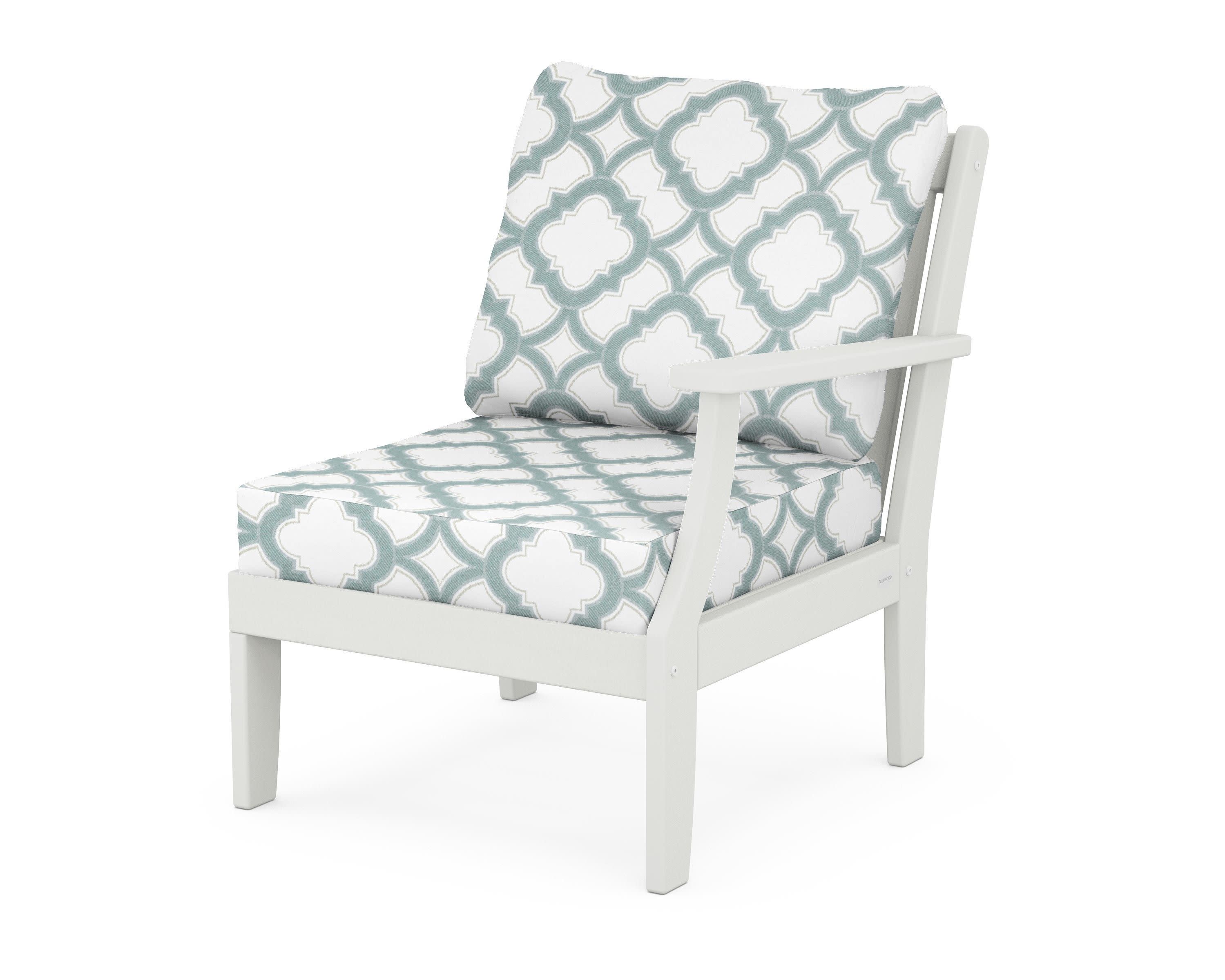 Braxton Modular Right Arm Chair in Vintage White / Trellis Glacier Spa