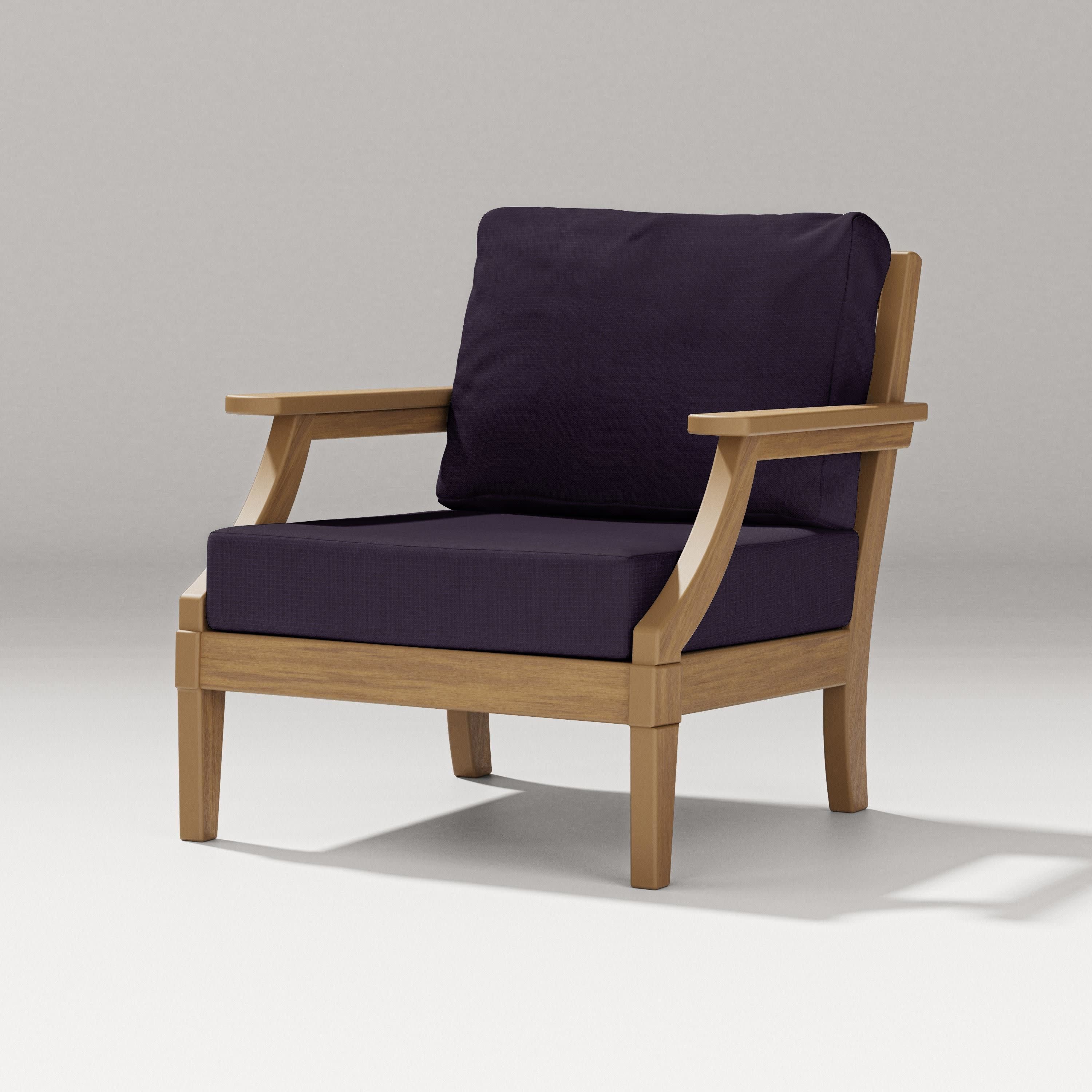 Estate Lounge Chair in Natural / Navy Linen
