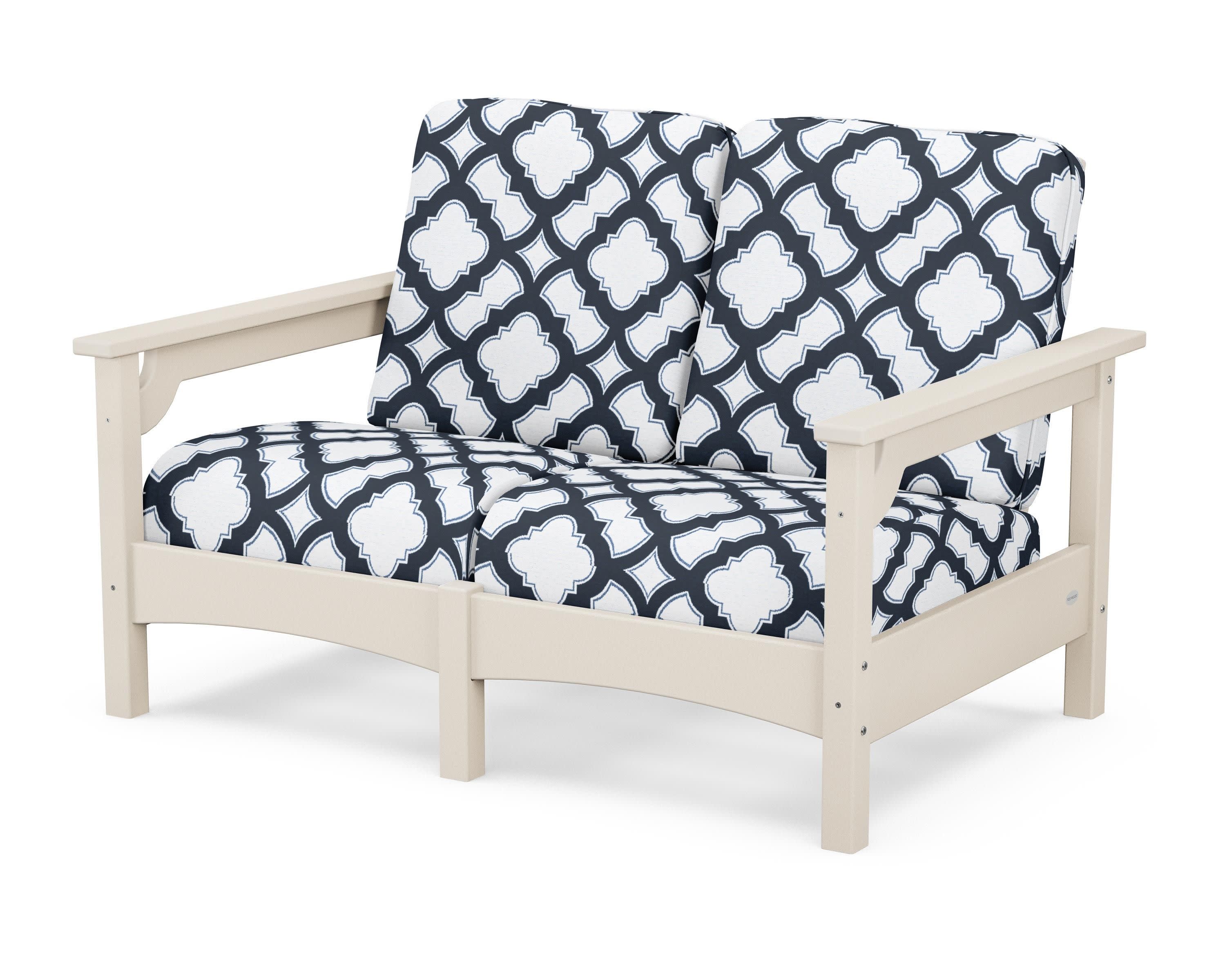 Club Loveseat in Sand / Trellis Marine Indigo