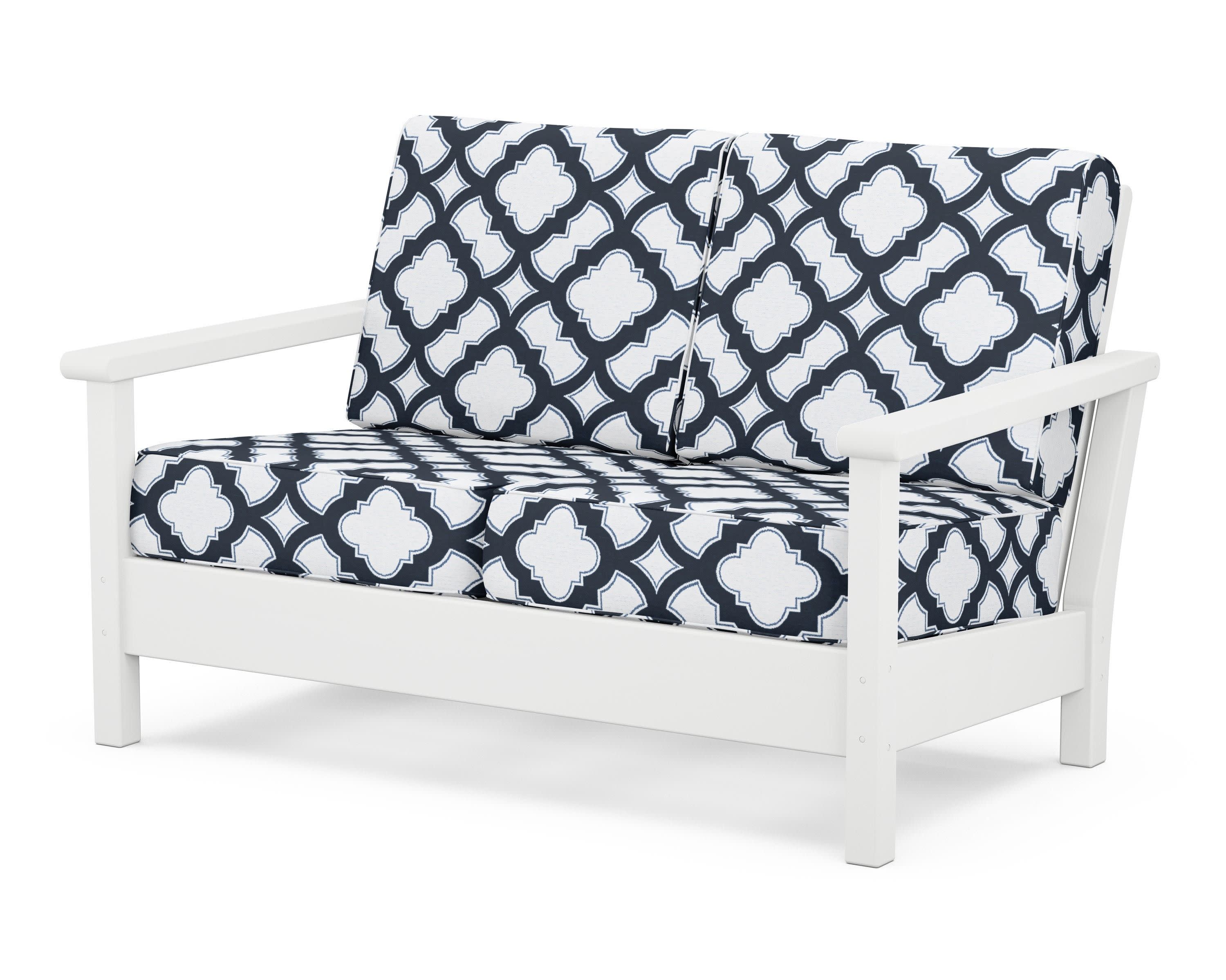 Harbour Deep Seating Loveseat in White / Trellis Marine Indigo